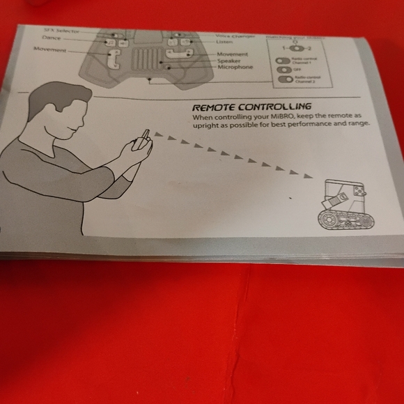 MiBro Really Rad Robot/w Remote/Case - Picture 7 of 13